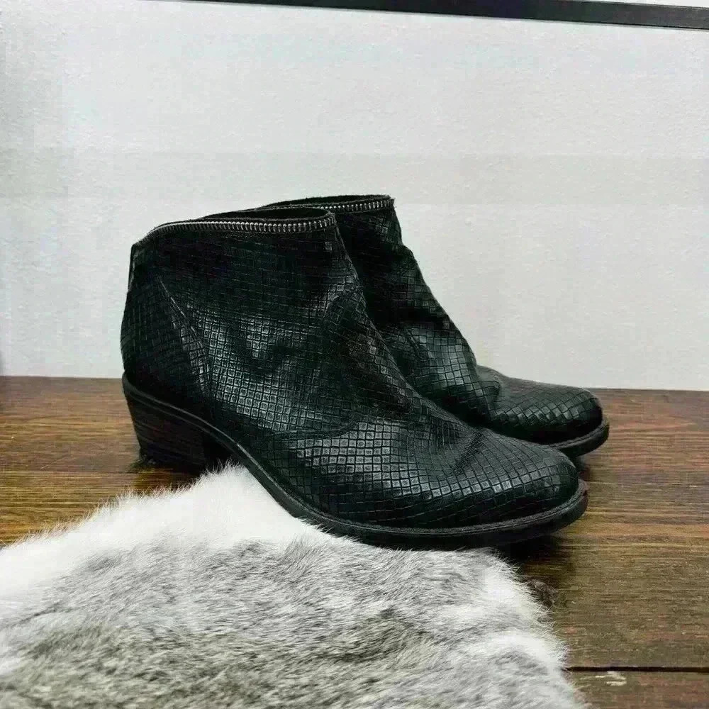 Kanna‎ Women's Kelly Bootie Black Leather Diamond Grid Zipper Trim EU Sz 39 9